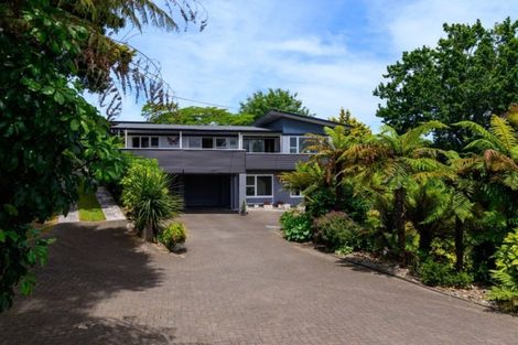 Photo of property in 56 Grand Vue Road, Kawaha Point, Rotorua, 3010