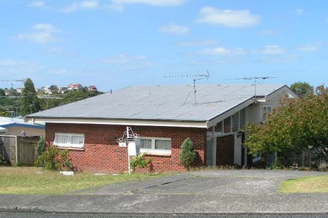 Photo of property in 15 Nutsey Avenue, Northcote, Auckland, 0627