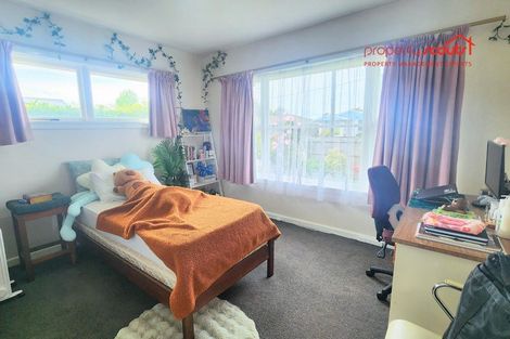 Photo of property in 48 Greendale Avenue, Avonhead, Christchurch, 8042