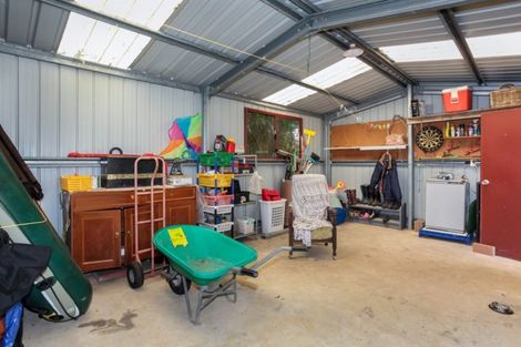 Photo of property in 12 Channel View Road, Clarks Beach, Pukekohe, 2679