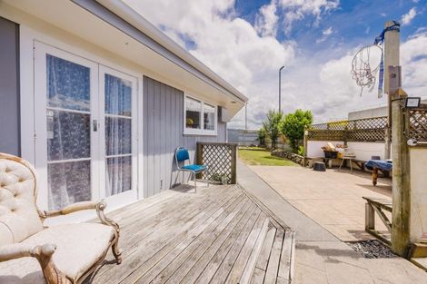 Photo of property in 204 Lascelles Street, Saint Leonards, Hastings, 4120