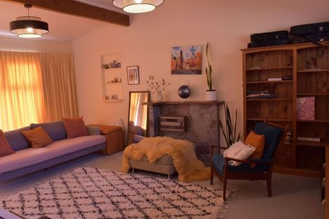 Photo of property in 18 Collier Avenue, Karori, Wellington, 6012