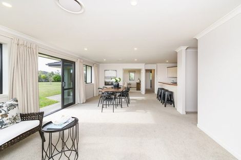 Photo of property in 100 Mount Taylor Drive, Feilding, 4775
