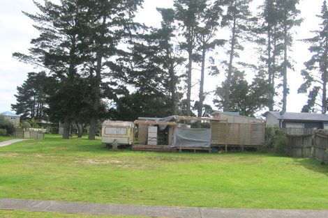 Photo of property in 227 Waimaire Avenue, Matarangi, Whitianga, 3592