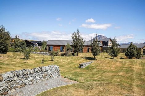 Photo of property in 4 Aberdare Court, Jacks Point, Queenstown, 9371