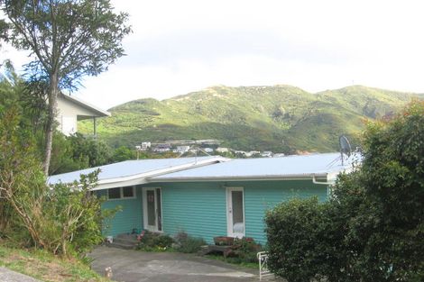 Photo of property in 26 Woodhouse Avenue, Karori, Wellington, 6012