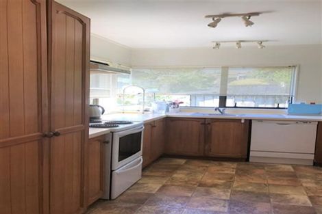 Photo of property in 1/9 Bass Street, West Harbour, Auckland, 0618