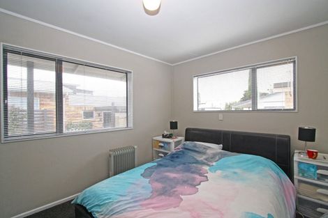 Photo of property in 47 Gilbert Street, New Plymouth, 4310