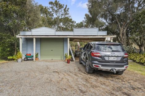 Photo of property in 41 Walkers Lane, Manakau, Levin, 5573