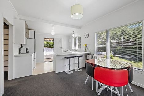 Photo of property in 72 Cutfield Road, New Plymouth, 4310