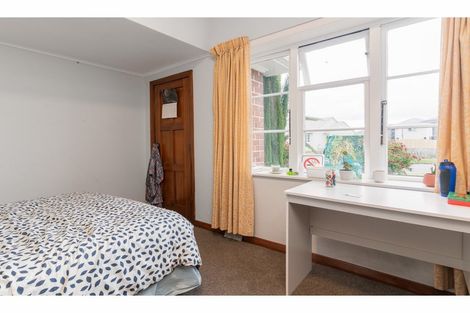 Photo of property in 2 Kawaka Street, Riccarton, Christchurch, 8041