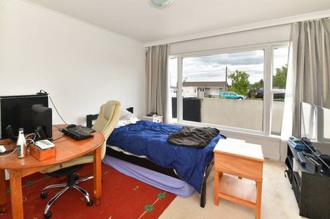 Photo of property in 103 Sunrise Avenue, Murrays Bay, Auckland, 0630