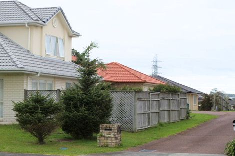 Photo of property in 36 Corta Bella Place, Golflands, Auckland, 2013