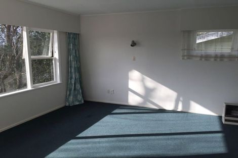 Photo of property in 13 Beswick Place, Birkdale, Auckland, 0626