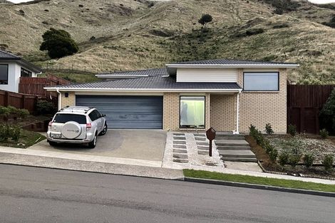 Photo of property in 60 Erlestoke Crescent, Churton Park, Wellington, 6037