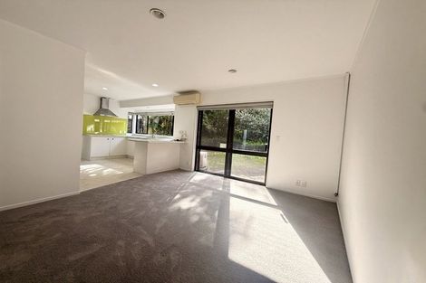 Photo of property in 53 Mirrabooka Avenue, Botany Downs, Auckland, 2010