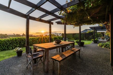 Photo of property in 65 Hikanui Drive, Havelock North, 4130