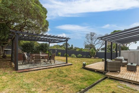 Photo of property in 3 Onepu Road, Pukerua Bay, 5026