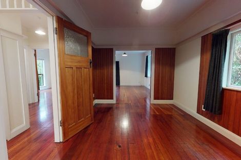 Photo of property in 75 Chamberlain Road, Karori, Wellington, 6012