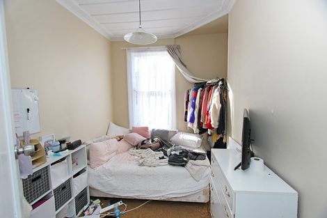 Photo of property in 17 Warrender Street, North Dunedin, Dunedin, 9016