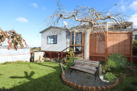 Photo of property in 58 Bradbury Road, Botany Downs, Auckland, 2010