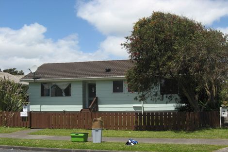 Photo of property in 21 Maplesden Drive, Clendon Park, Auckland, 2103