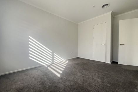 Photo of property in 15 Ballyliffin Drive, Flat Bush, Auckland, 2019
