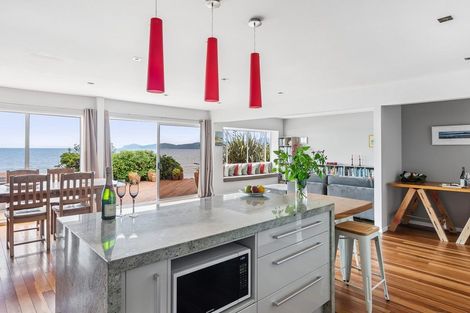 Photo of property in 100 The Esplanade, Raumati South, Paraparaumu, 5032