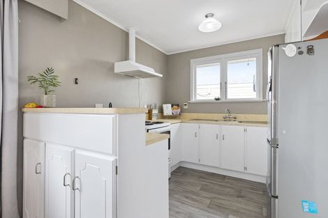 Photo of property in 99 Mount View Road, Melville, Hamilton, 3206