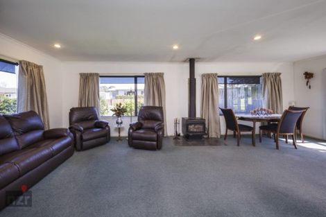 Photo of property in 10 Logan Grove, Feilding, 4702