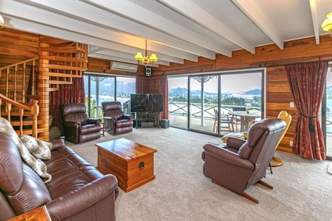 Photo of property in 195 Paku Drive, Tairua, 3508
