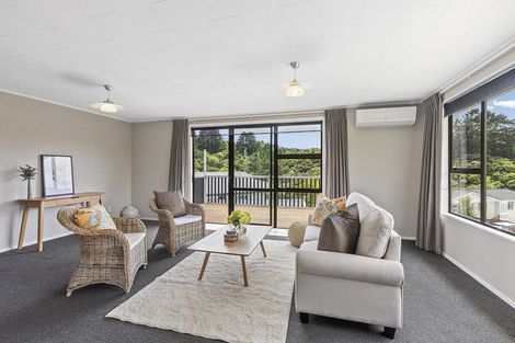 Photo of property in 1 Carvel Lane, Whitby, Porirua, 5024