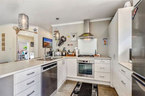 Photo of property in 12 Halyard Way, Mangawhai, 0505