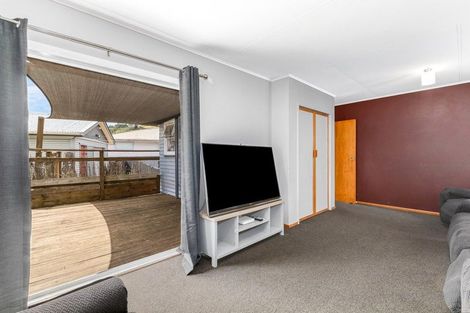 Photo of property in 51 Parenga Street, Wainuiomata, Lower Hutt, 5014