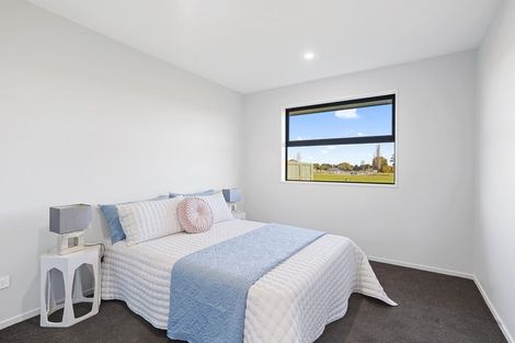 Photo of property in 13 Salkeld Place, Woodend, 7610