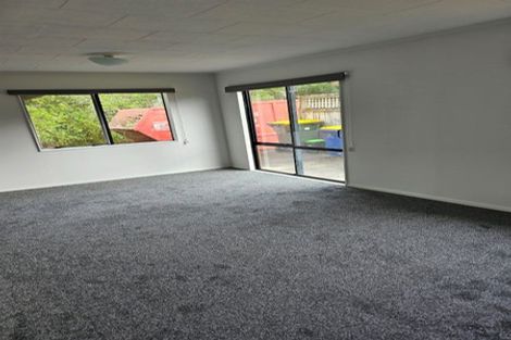 Photo of property in 99 West Harbour Drive, West Harbour, Auckland, 0618