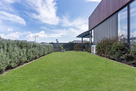 Photo of property in 1 Gallantry Crescent, Papakura, 2110