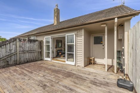 Photo of property in 15 Willis Street, Bader, Hamilton, 3206