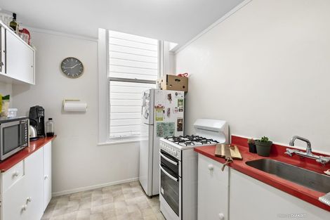 Photo of property in 6 Burnell Avenue, Thorndon, Wellington, 6011