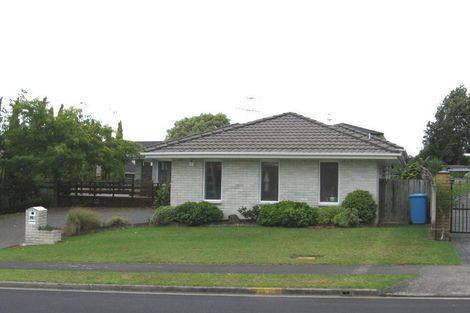 Photo of property in 28a Cherub Place, West Harbour, Auckland, 0618