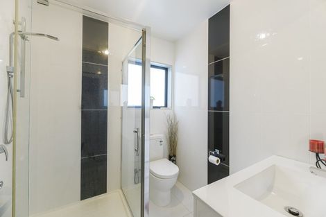 Photo of property in 9a Harrington Road, Henderson, Auckland, 0610