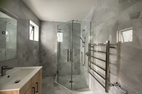 Photo of property in 6 Korokio Lane, Henderson, Auckland, 0612