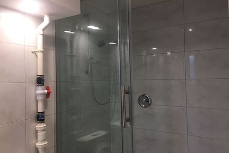 Photo of property in 1/162 Bucklands Beach Road, Bucklands Beach, Auckland, 2012