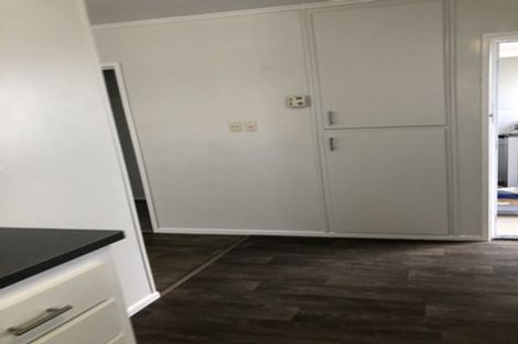 Photo of property in 22 Gossamer Drive, Pakuranga Heights, Auckland, 2010