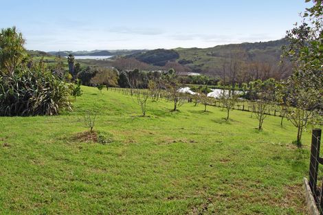 Photo of property in 32 Waterview Crescent, Kaiwaka, 0573