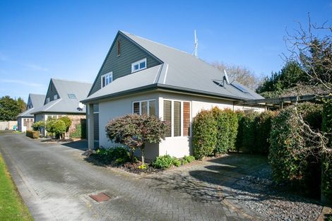 Photo of property in 29b Clare Street, Cambridge, 3434