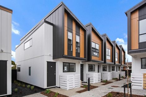 Photo of property in 25 Red Arches Road, Henderson, Auckland, 0610