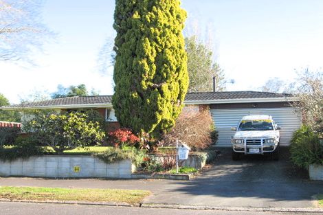 Photo of property in 16 Beverley Crescent, Hillcrest, Hamilton, 3216