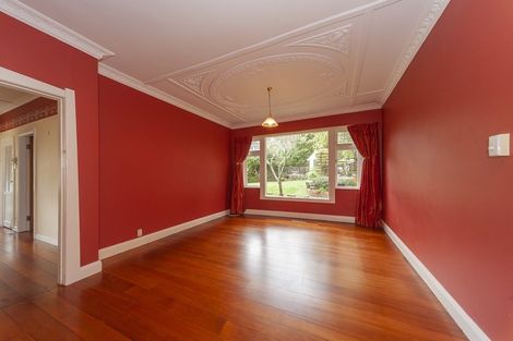 Photo of property in 6 Highland Crescent, Wadestown, Wellington, 6012