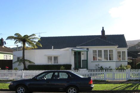 Photo of property in 27 Petherick Street, Taita, Lower Hutt, 5011